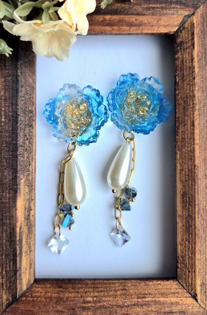 ピアス・イヤリング＜二筋樋貞宗＞
