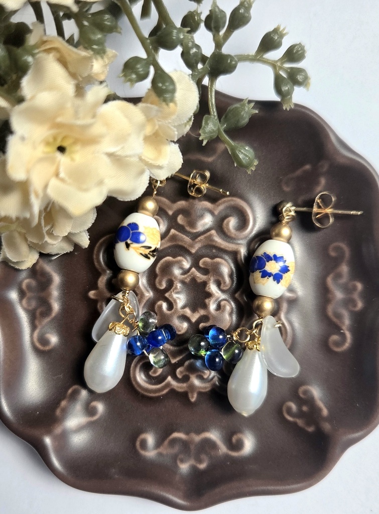 ピアス・イヤリング＜にっかり青江＞