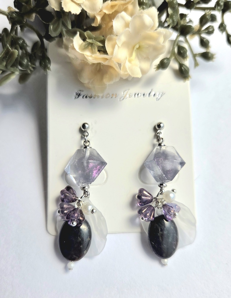ピアス・イヤリング＜薬研藤四郎＞