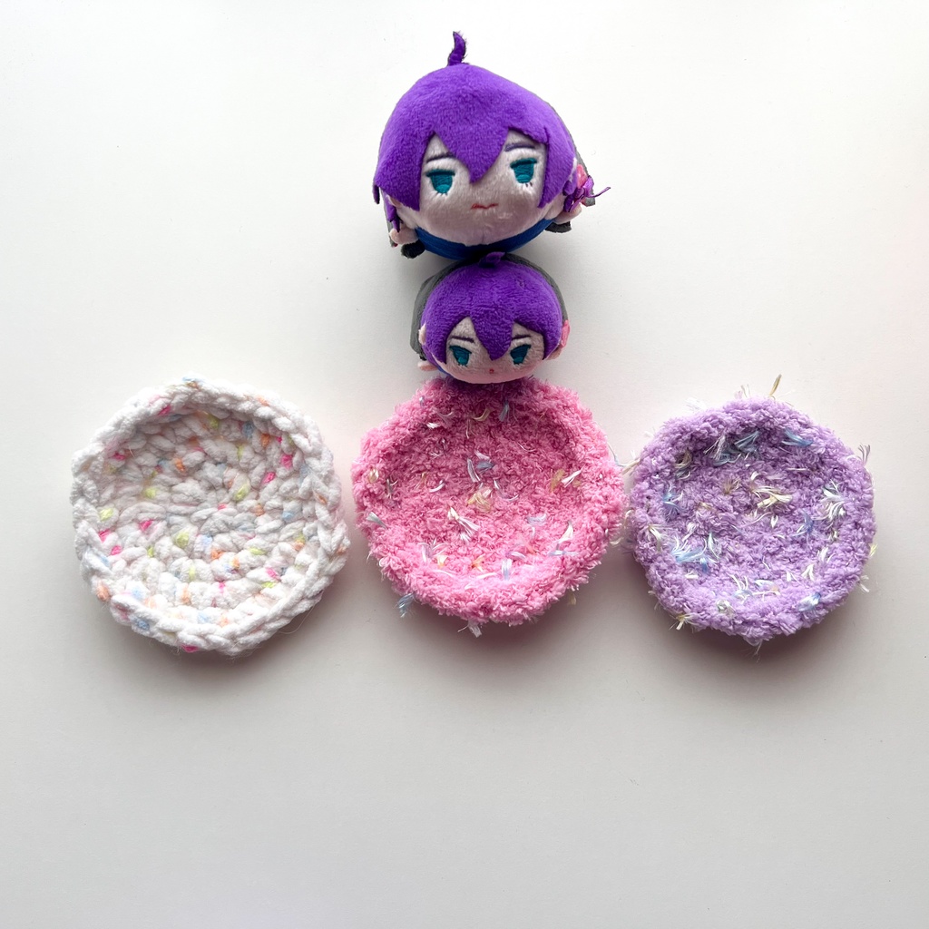 大体のぬいが不思議と座れるざぶとん