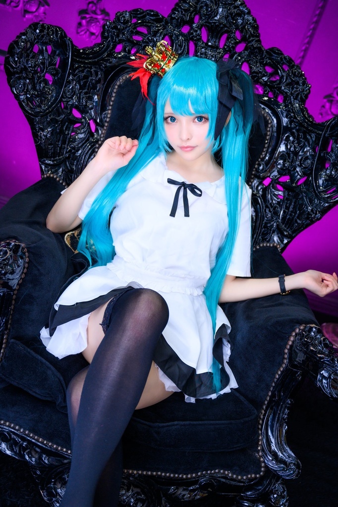 値下げ【168ページ写真集】The first sound from the Future.