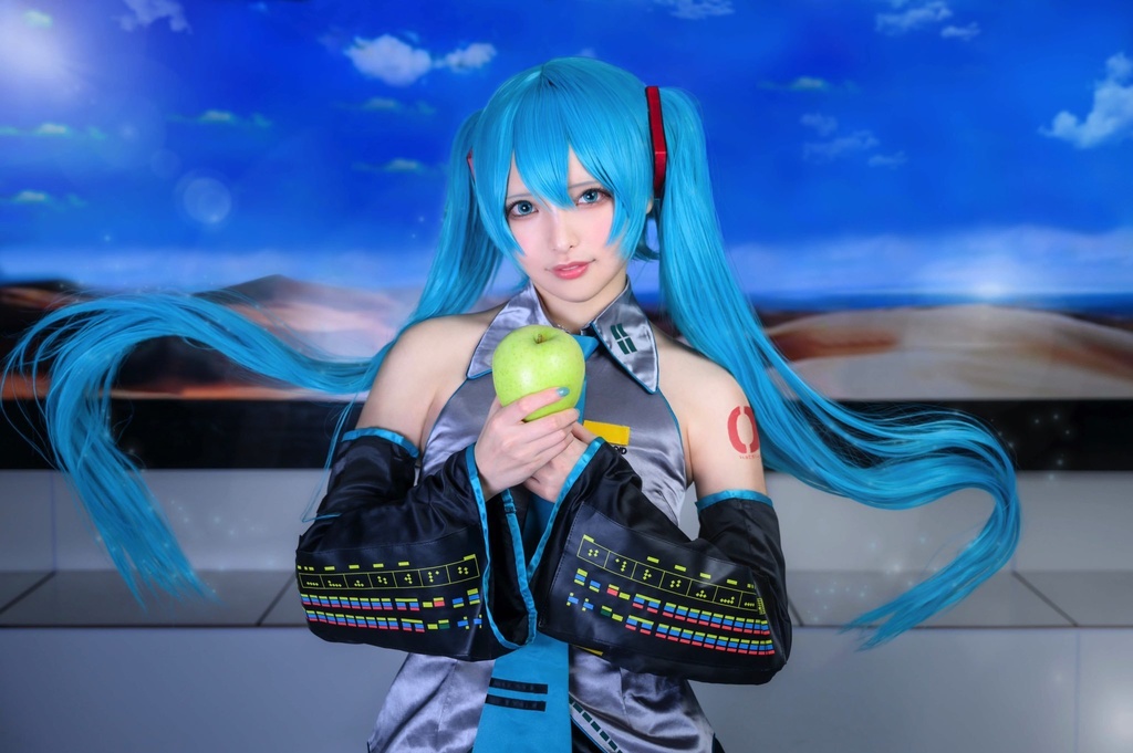 値下げ【168ページ写真集】The first sound from the Future.