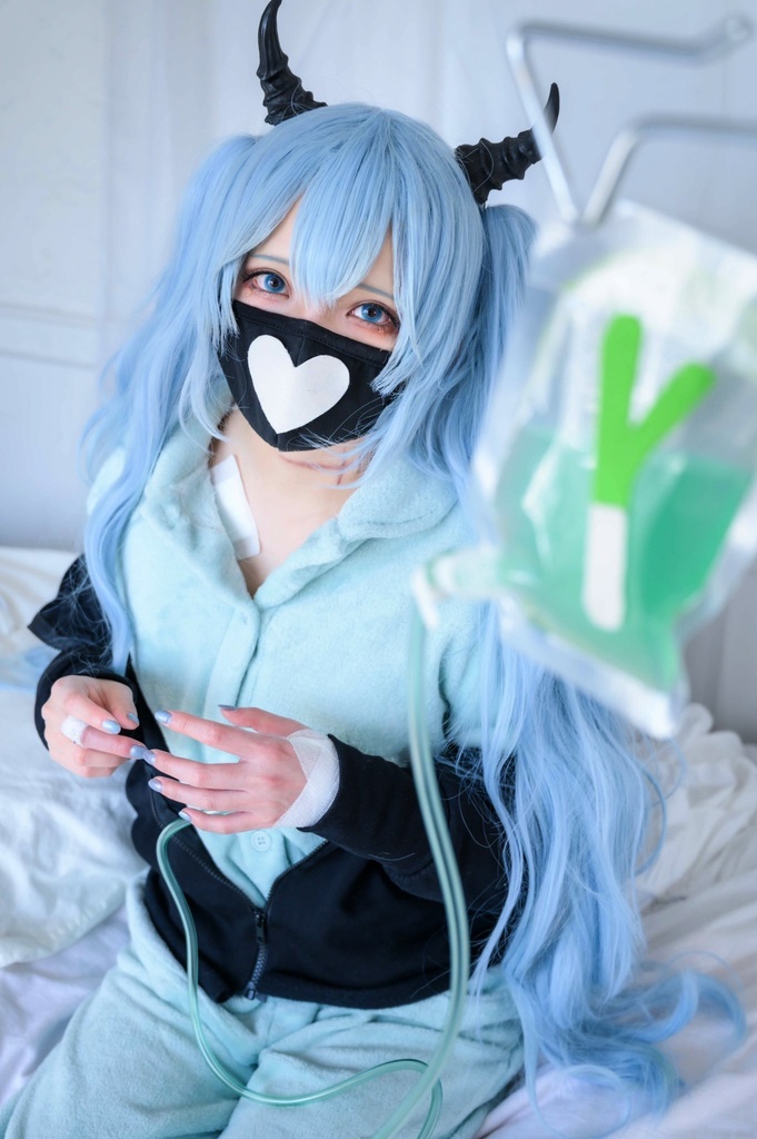 値下げ【168ページ写真集】The first sound from the Future.