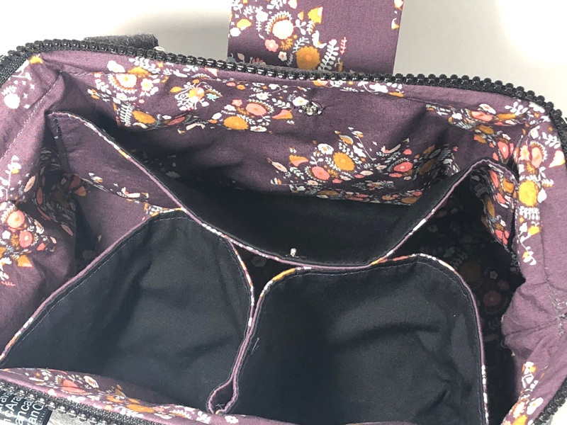 【会計ポーチ】グレー地ストライプ(内布:三色花柄)