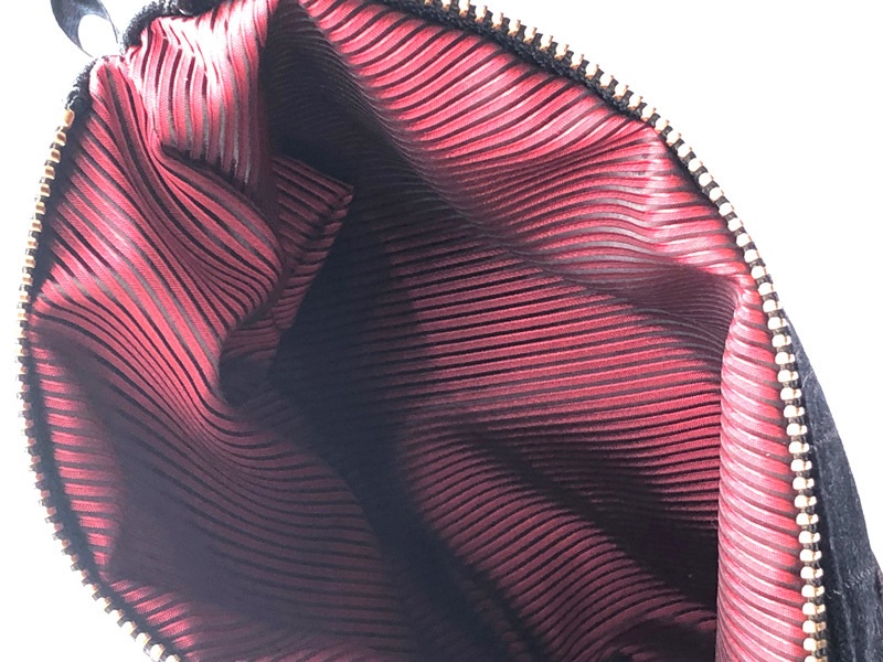 【こすれ割】ネコポーチ(初代サリエリ生地)