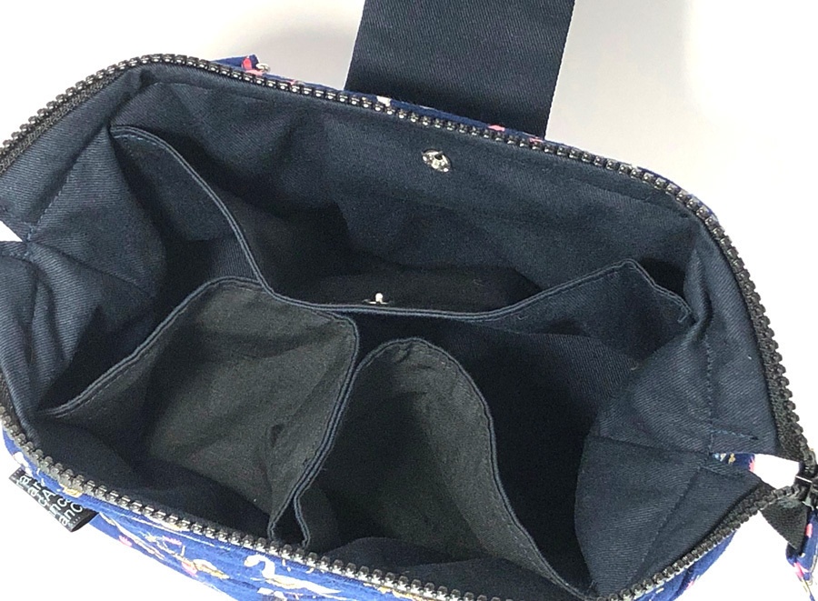 【会計ポーチ】白鳥柄