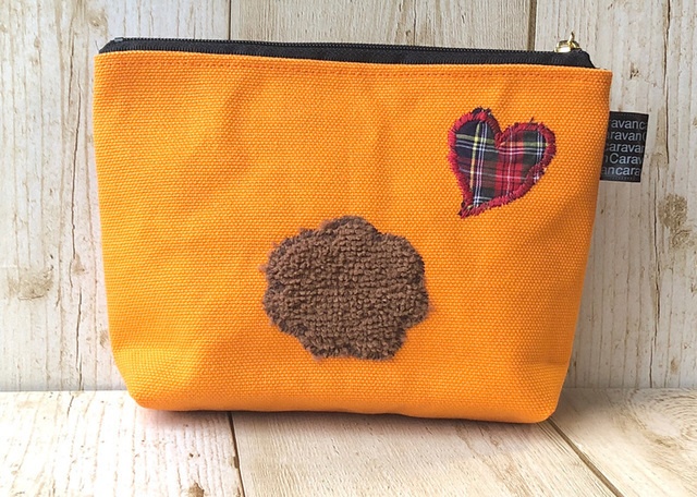 【BIG SALE!!】おすまし顔したココア色のトイプードルポーチ