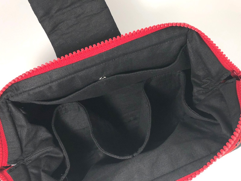 【会計ポーチ】スクーターでブーン