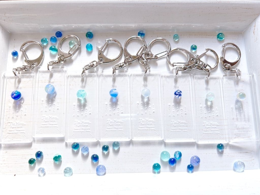 フィガロ 短歌×ガラスアクリルキーホルダー