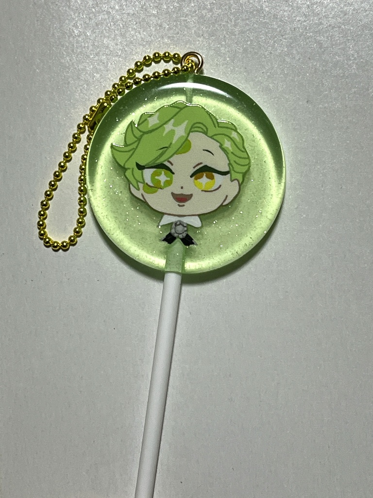 スーパー執事のペロキャンアクキー