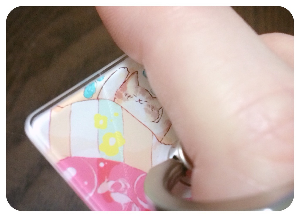 貴方のお側で眠る猫のスマホリング