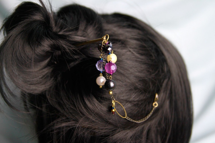 双子の人形かんざし