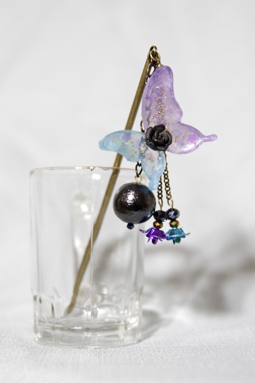 朝と夜の蝶々簪