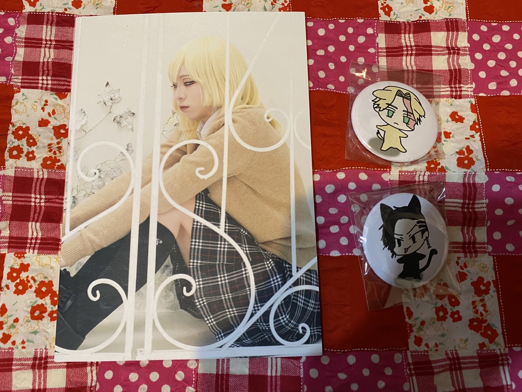 ♡写真集&缶バッジセット♡