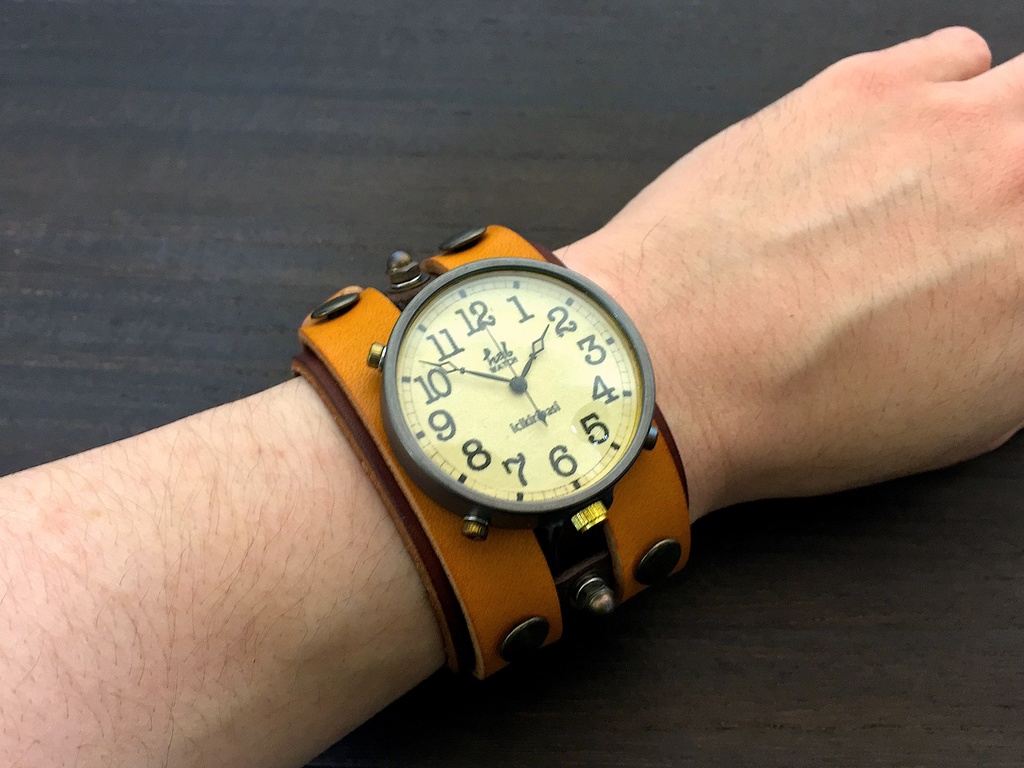 「スプートニク」はる時計 オリジナル手作り時計 文字盤:3A ベルト色:CM