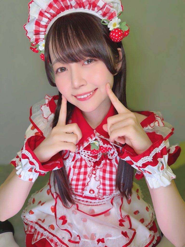 ホワイトデーいちご衣装チェキ4枚セット