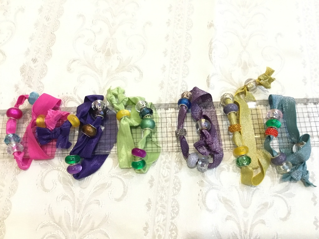 Division character ribbon bracelet