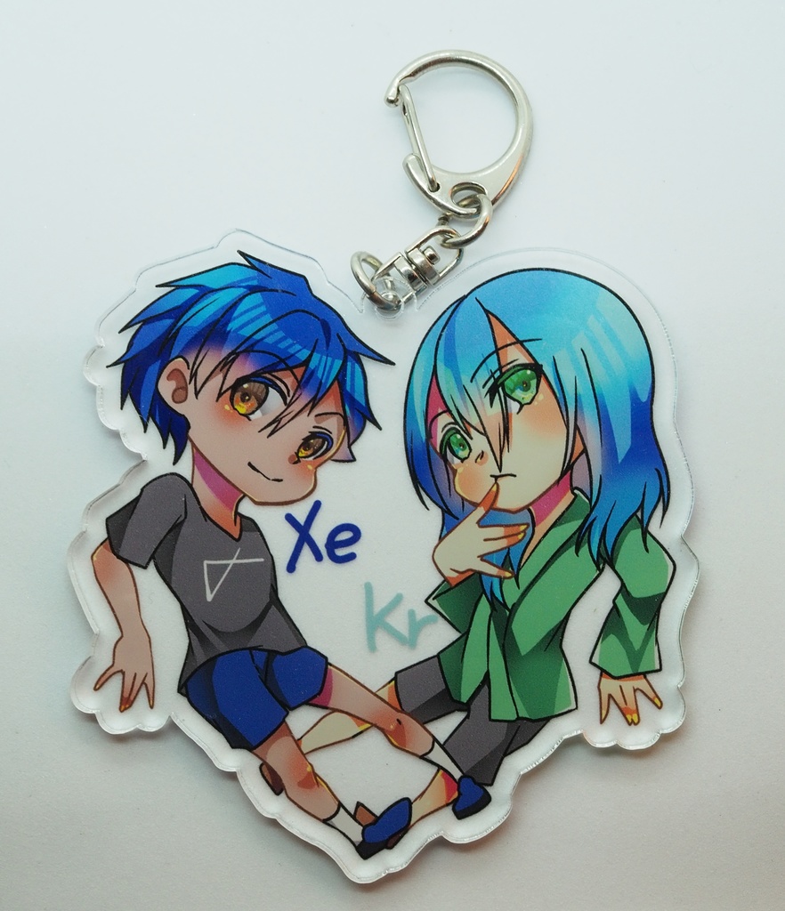 喜瀬　小石【Xe擬人化】と葉隠　味炉【Kr擬人化】アクキー