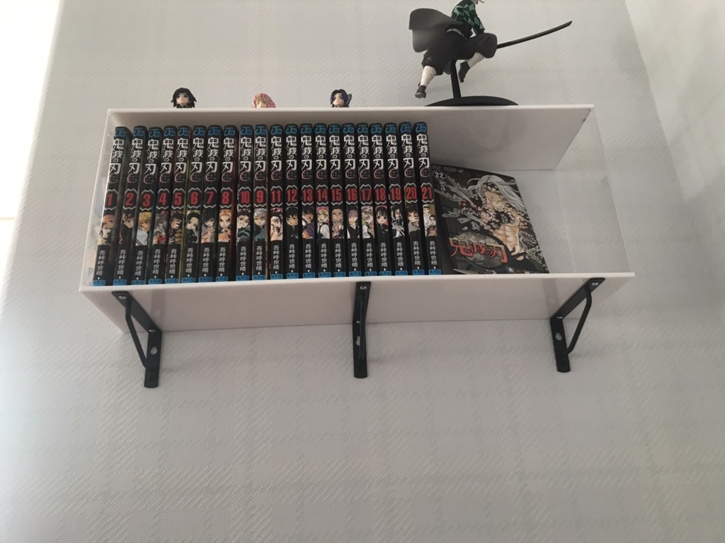アクリル・コミックシェルフ改