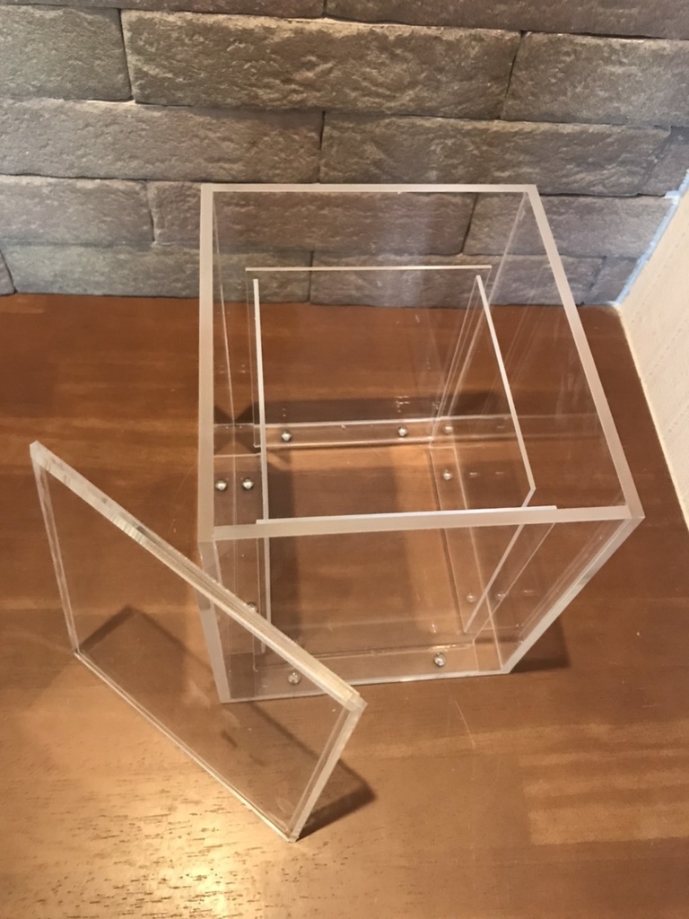 コミック・キューブ