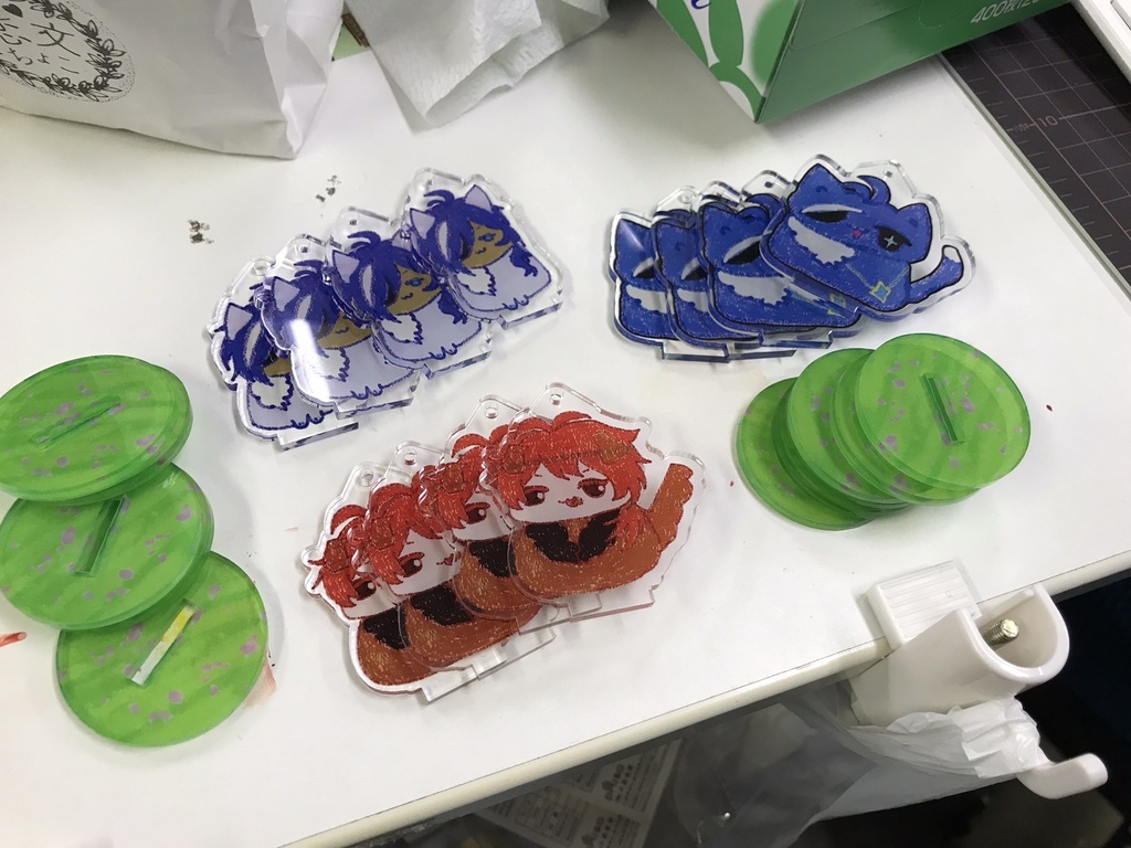 【原神】キャラ、武器 アクリルスタンド/キーホルダー