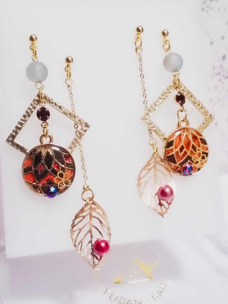 鬼灯イメージピアス