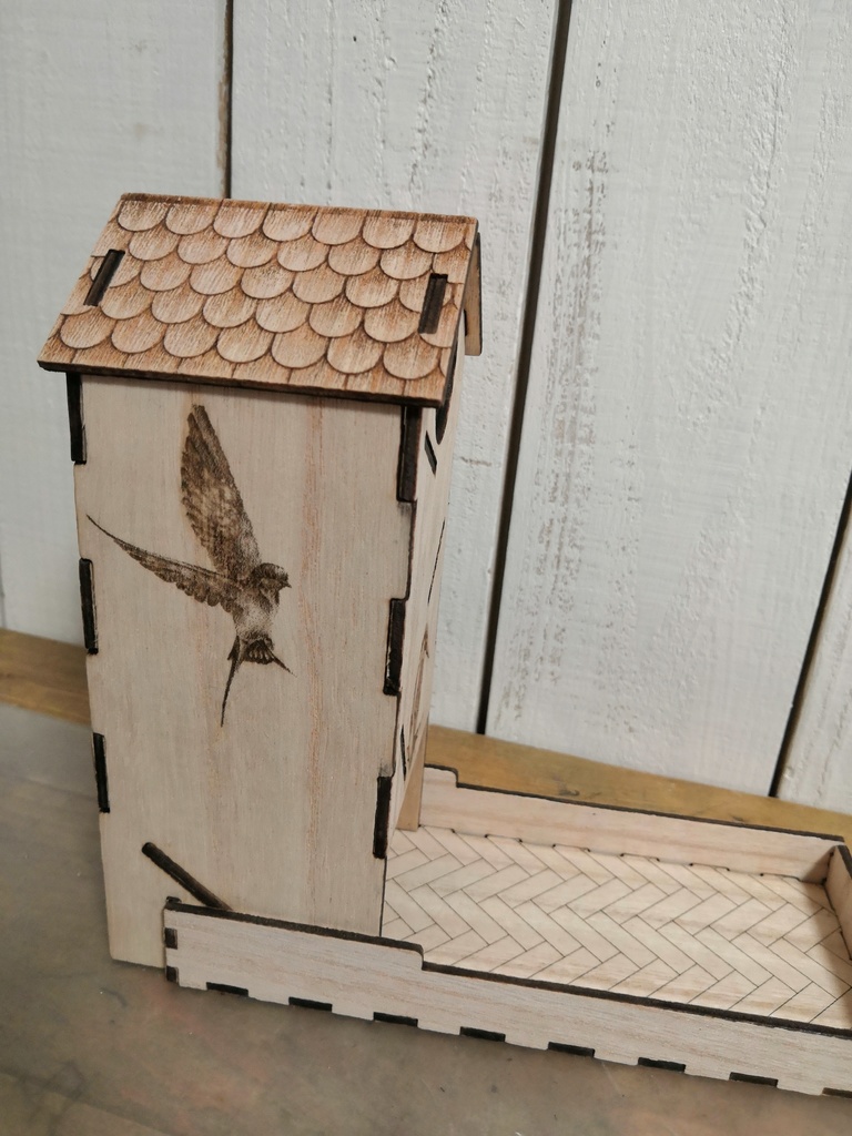 バードハウス型ダイスタワー