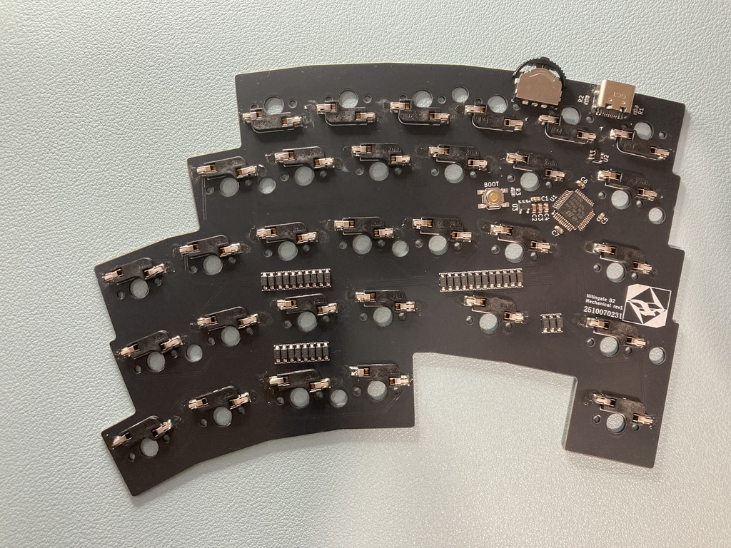 Nitingale B2 左手/右手デバイス 自作キーボード