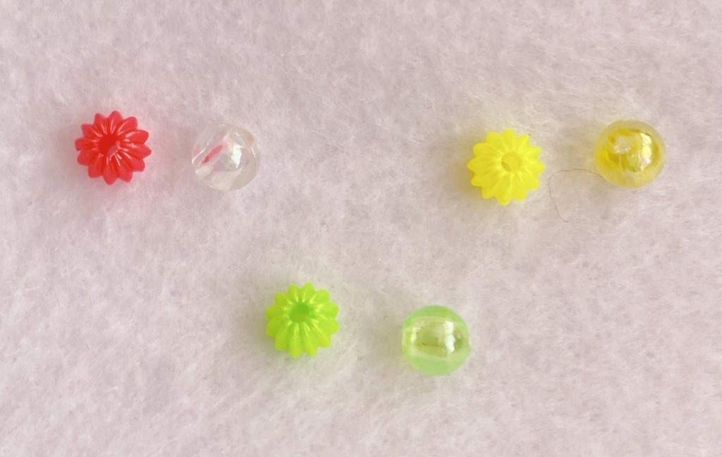 ハートのビーズポシェット