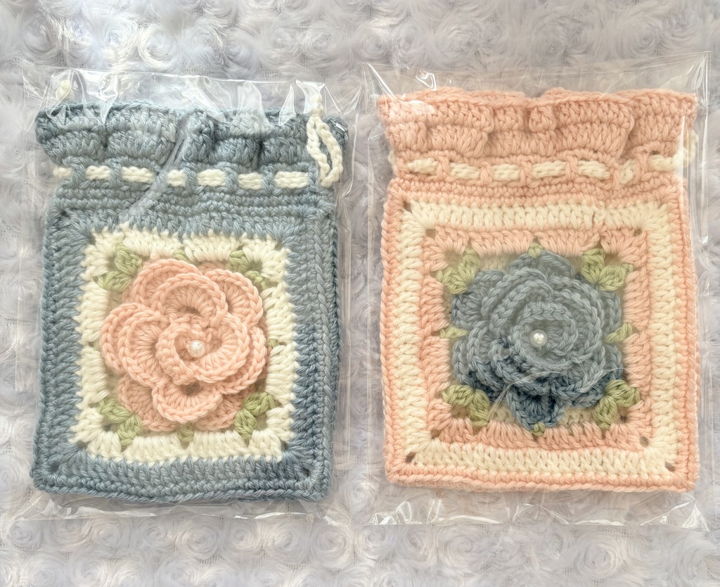 バラの巾着ポーチ