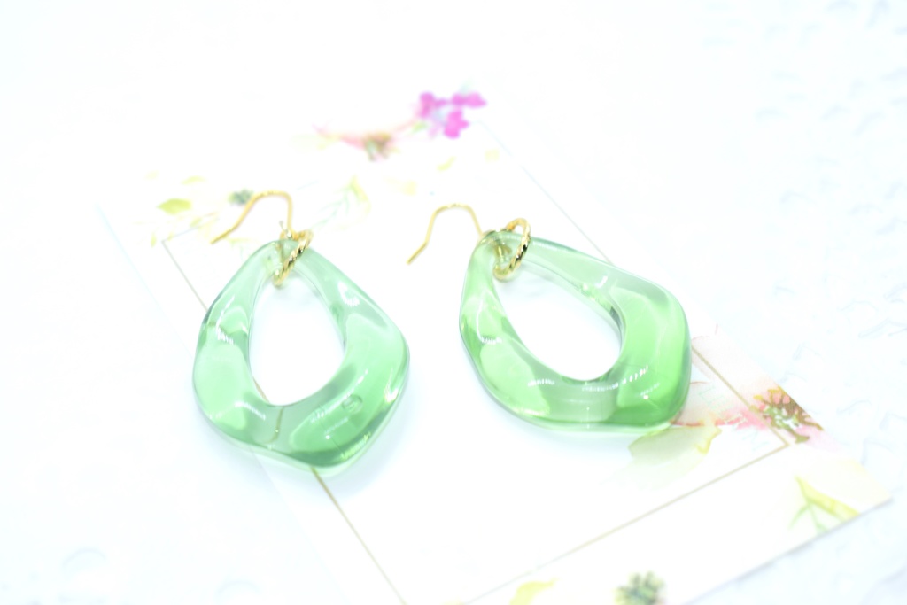 DC*リシW 大ぶりピアスA