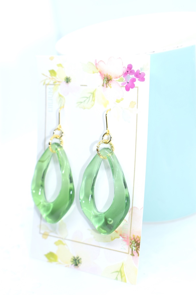 DC*リシW 大ぶりピアスA