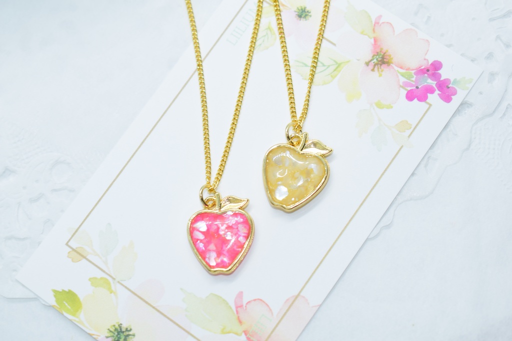 シェルりんごのネックレス