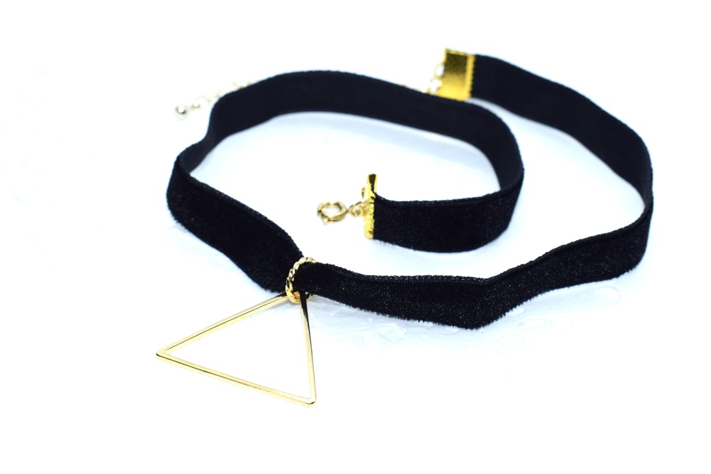 ベロアチョーカー【三角】