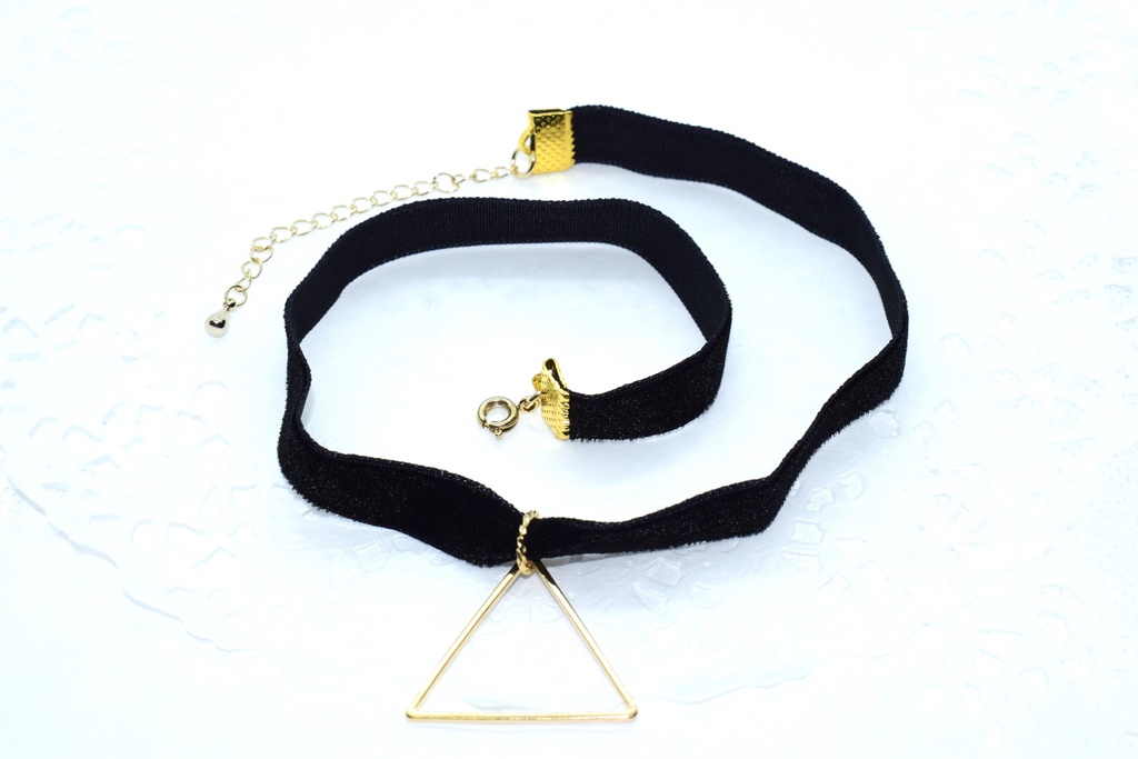 ベロアチョーカー【三角】