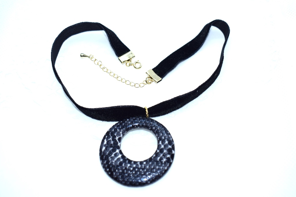 ベロアチョーカー【黒ヘビ】