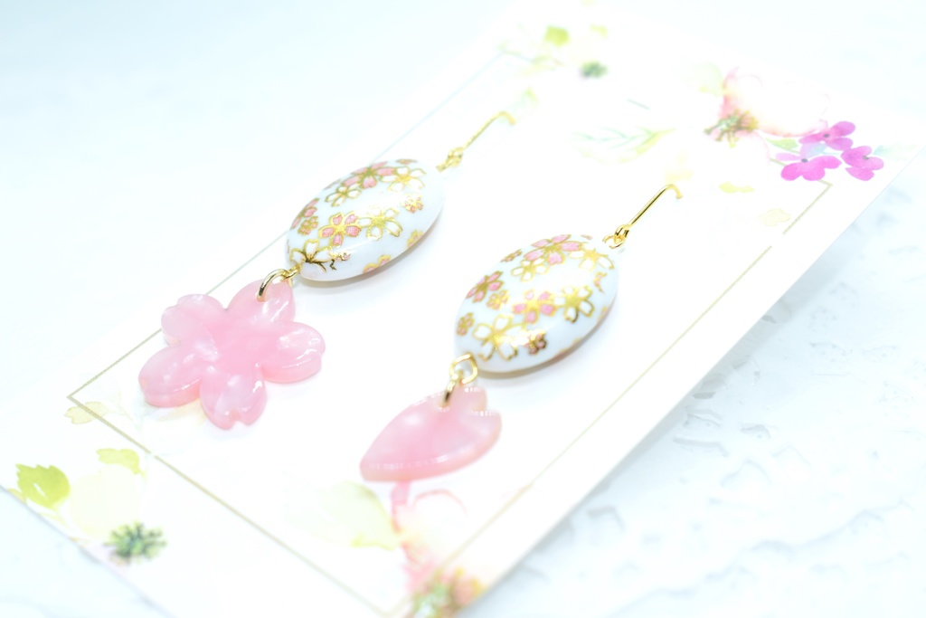 桜ピアス【ホワイト】
