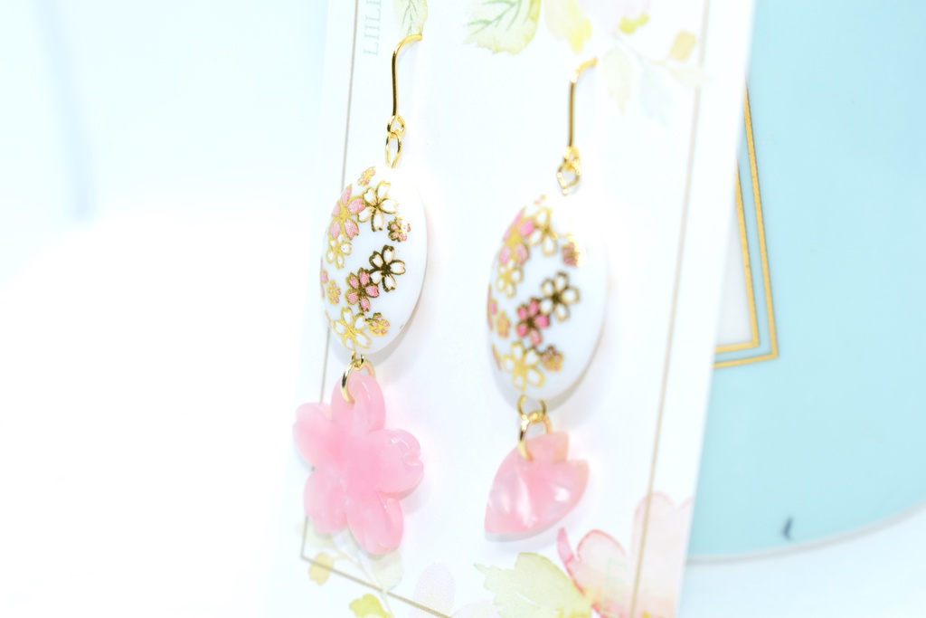 桜ピアス【ホワイト】