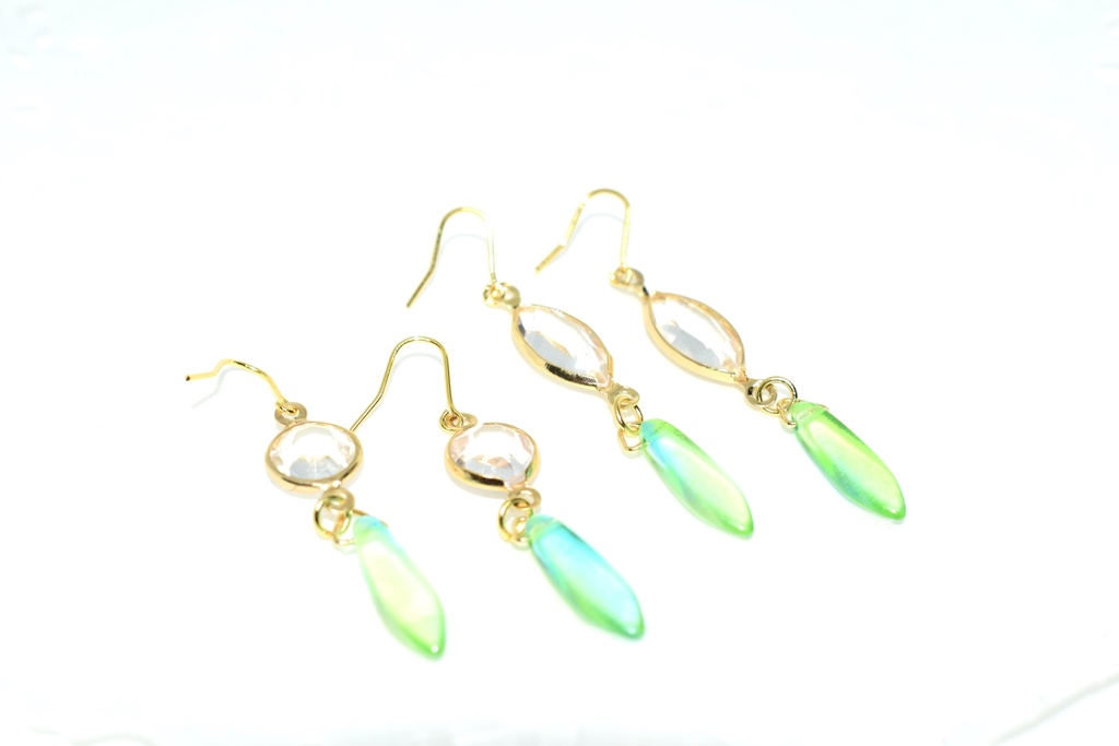 残3)DC*リシV シャネルストーンピアス