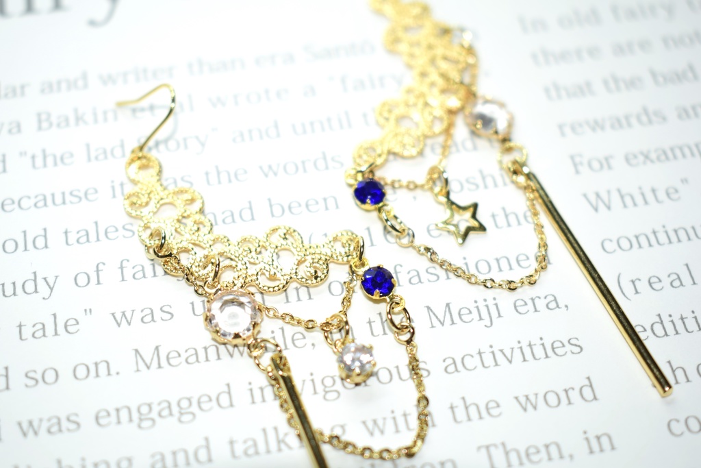 流星のピアス【ブルー】