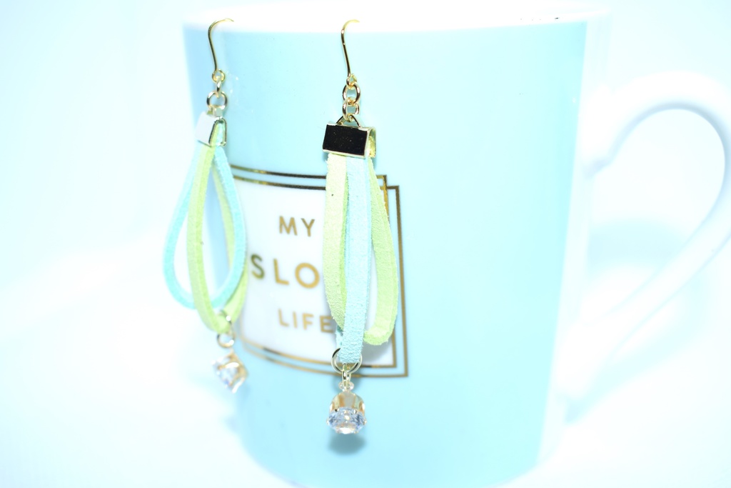 DC*リシ 紐タッセルピアス