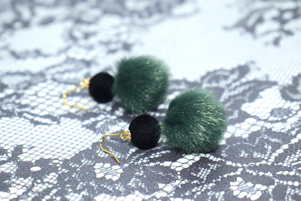 刀剣乱舞*鶯丸 ファーピアス