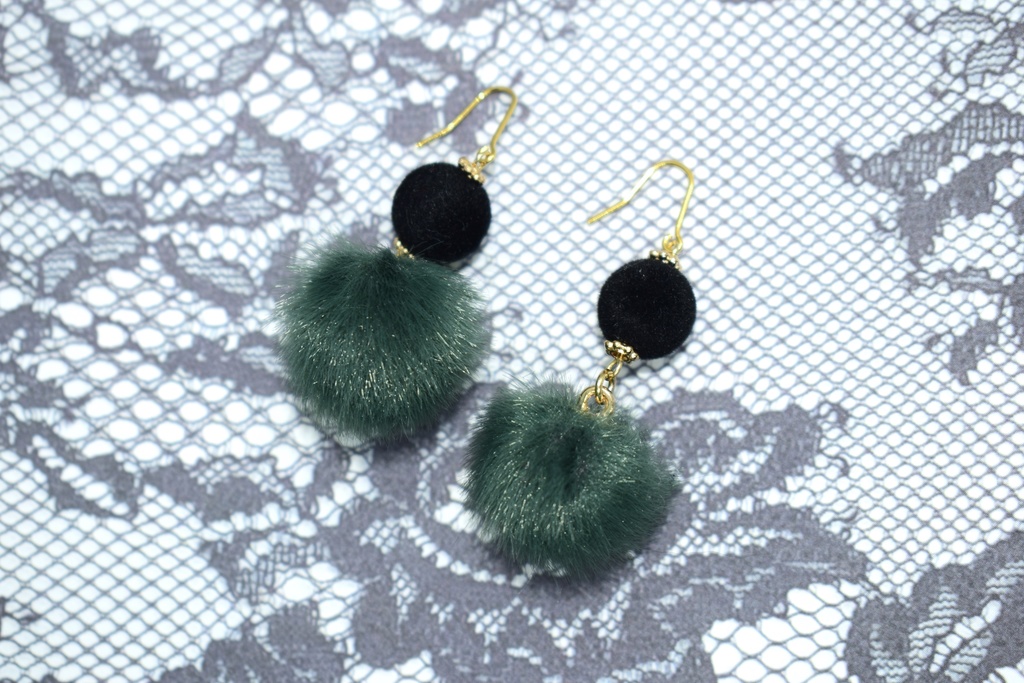 刀剣乱舞*鶯丸 ファーピアス