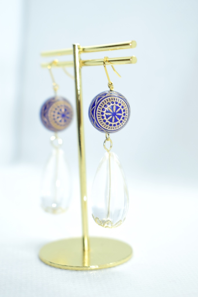 ヴィンテージ風ピアス