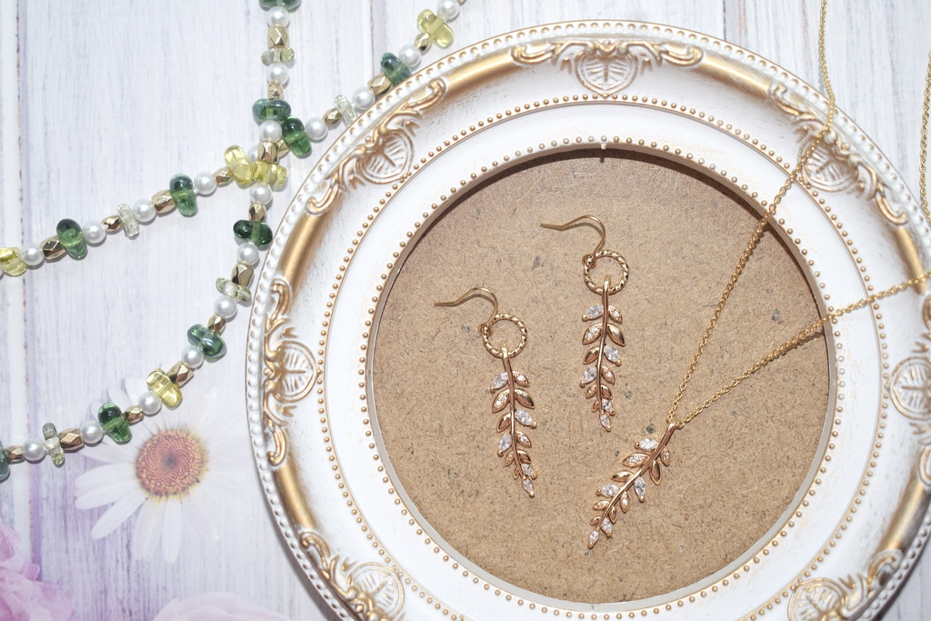 伊作*ジルコニアの薬草アクセセット