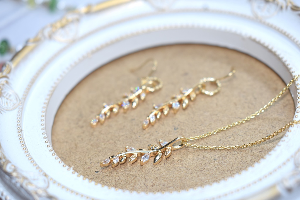 伊作*ジルコニアの薬草アクセセット