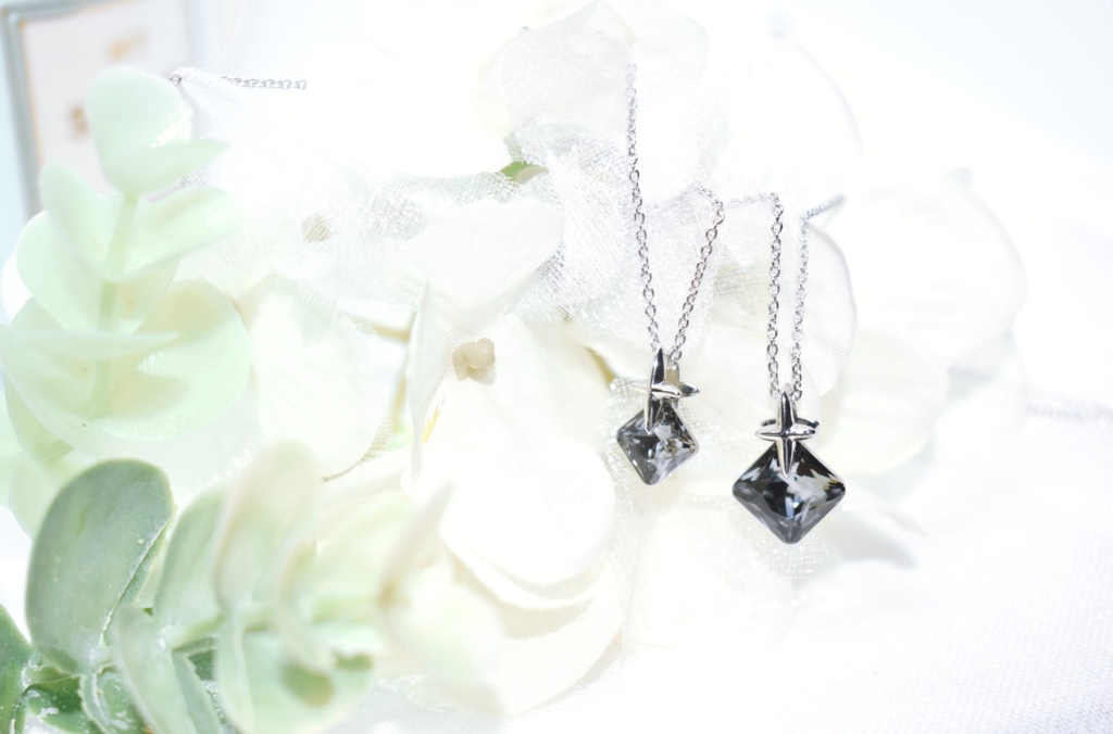 雑渡昆奈門*墨色スクエアネックレス