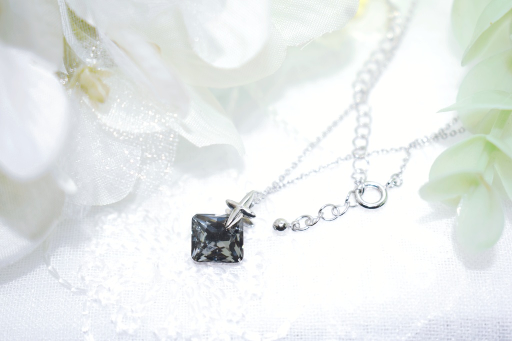 雑渡昆奈門*墨色スクエアネックレス