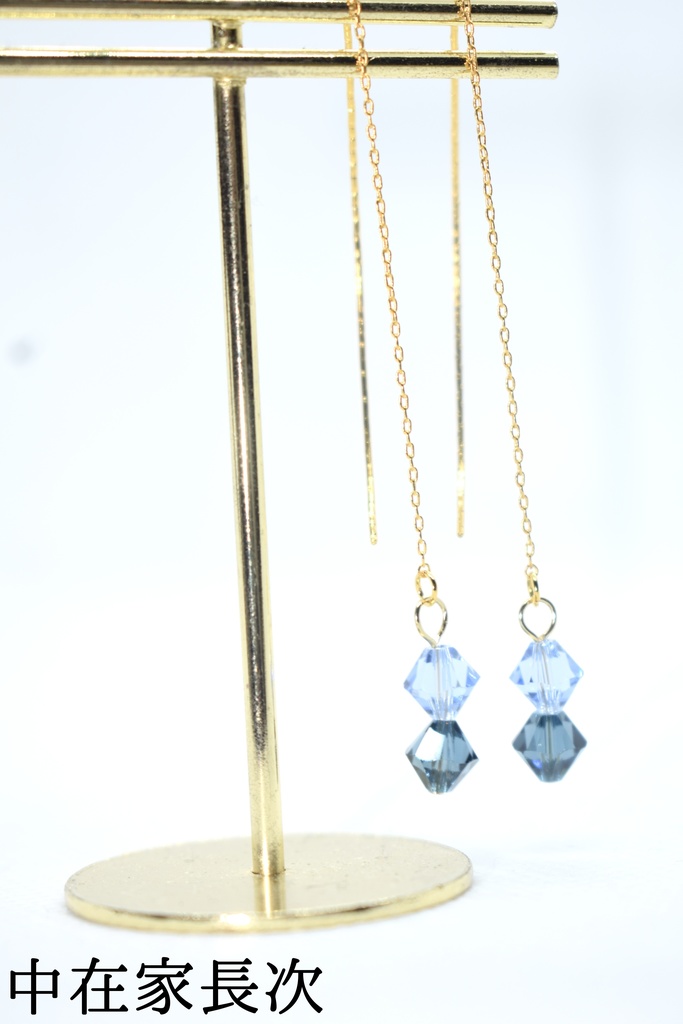 6年*私服カラーロングピアス