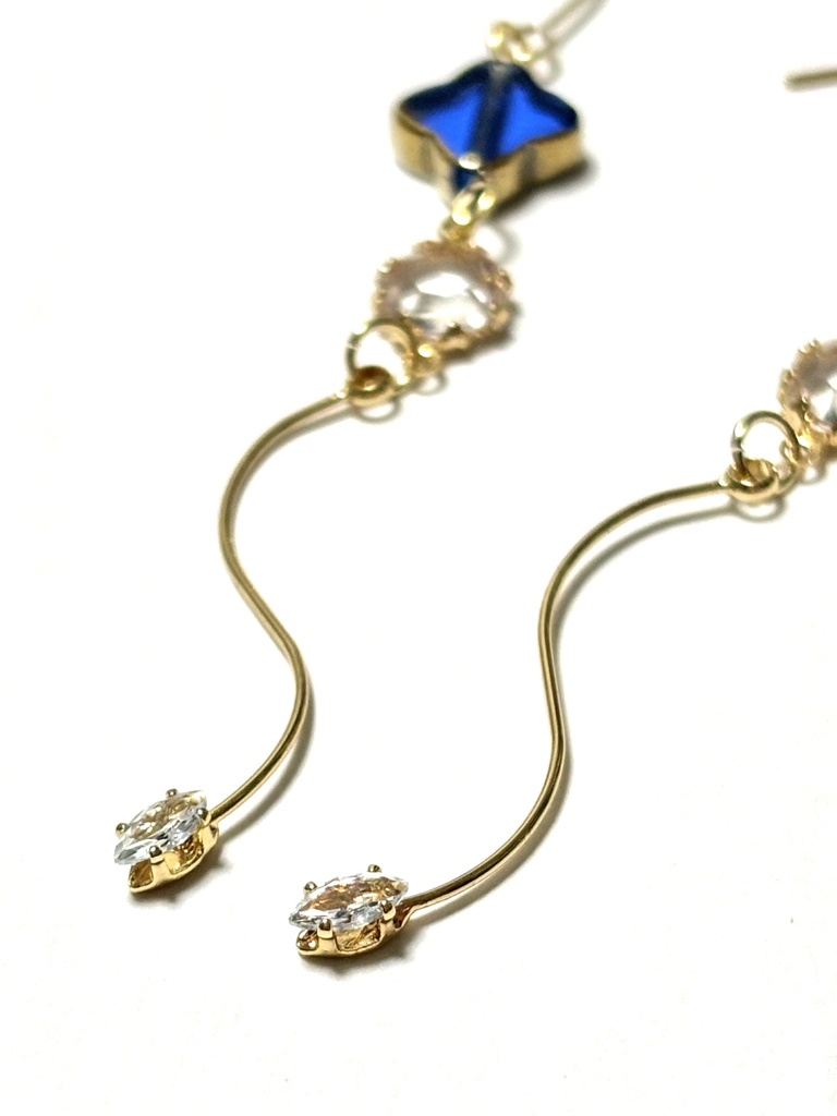みかつるイメージピアス